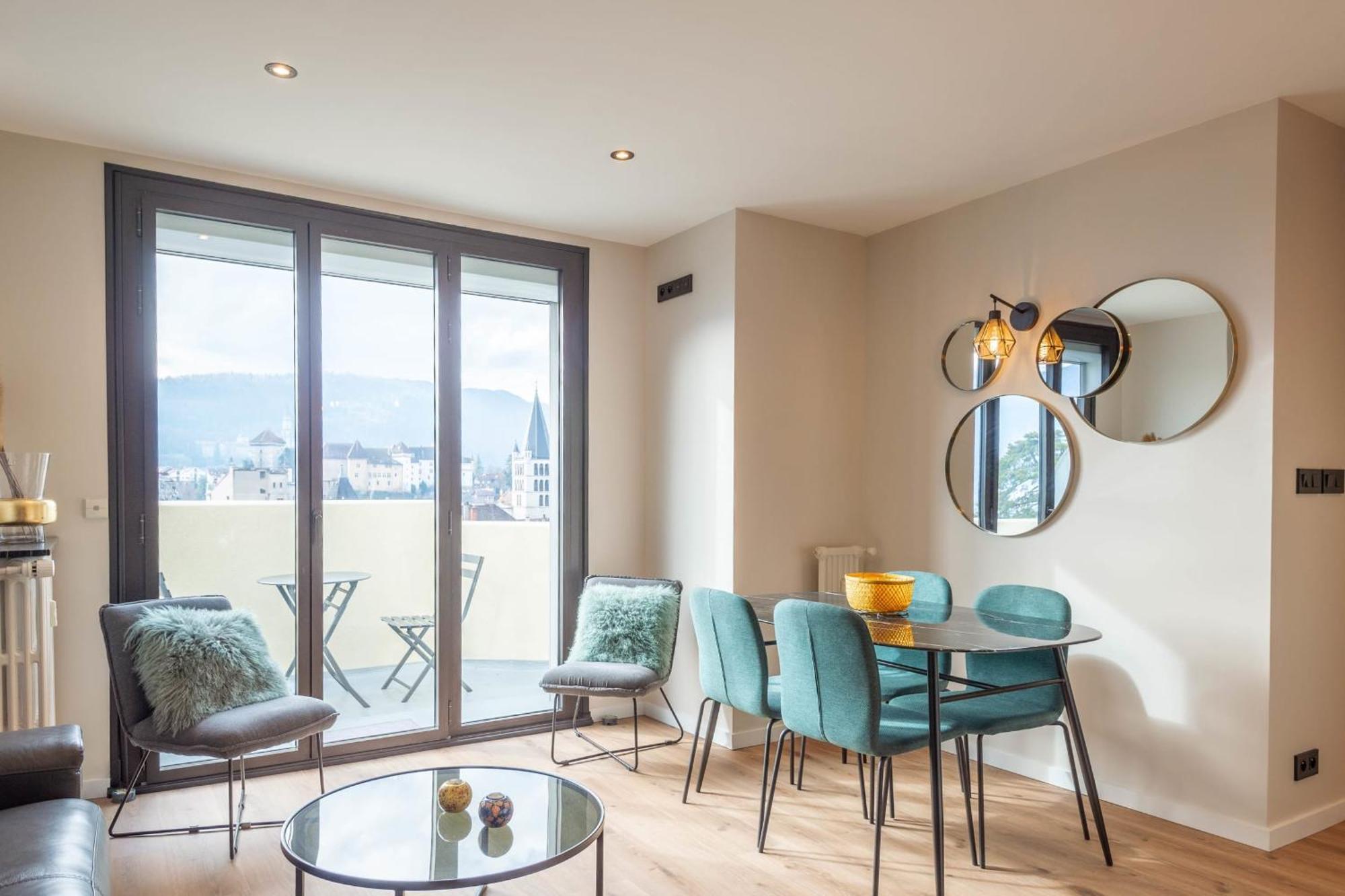 Le Beau Marcy - Contemporary City Centre Flat Анси Экстерьер фото