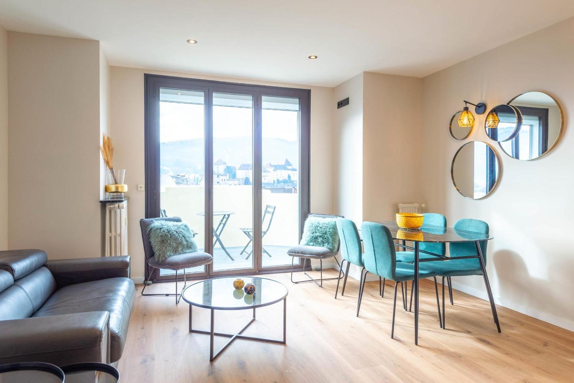 Le Beau Marcy - Contemporary City Centre Flat Анси Экстерьер фото