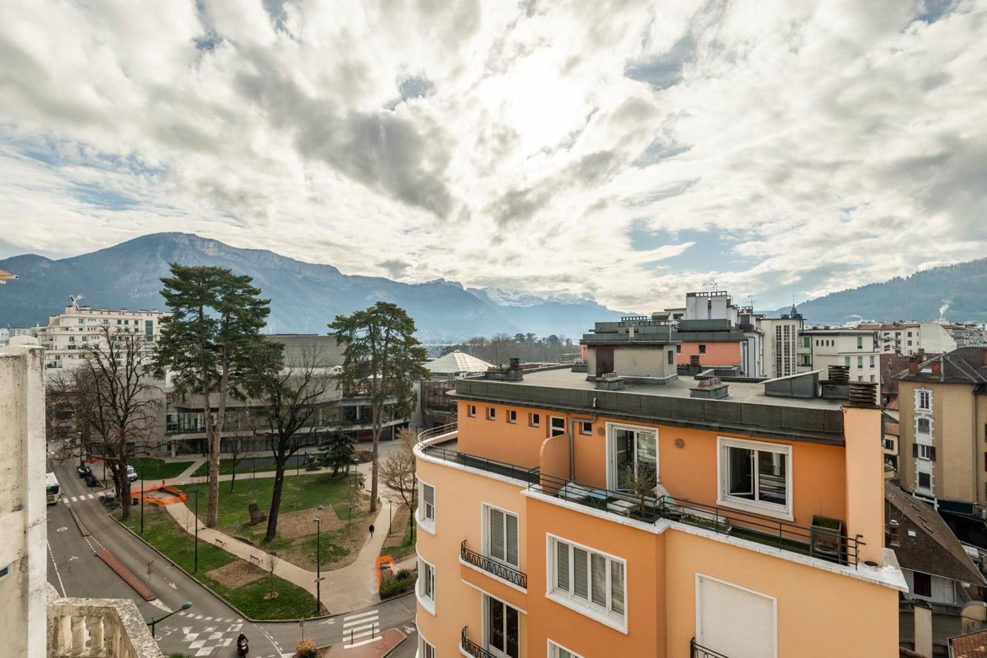 Le Beau Marcy - Contemporary City Centre Flat Анси Экстерьер фото